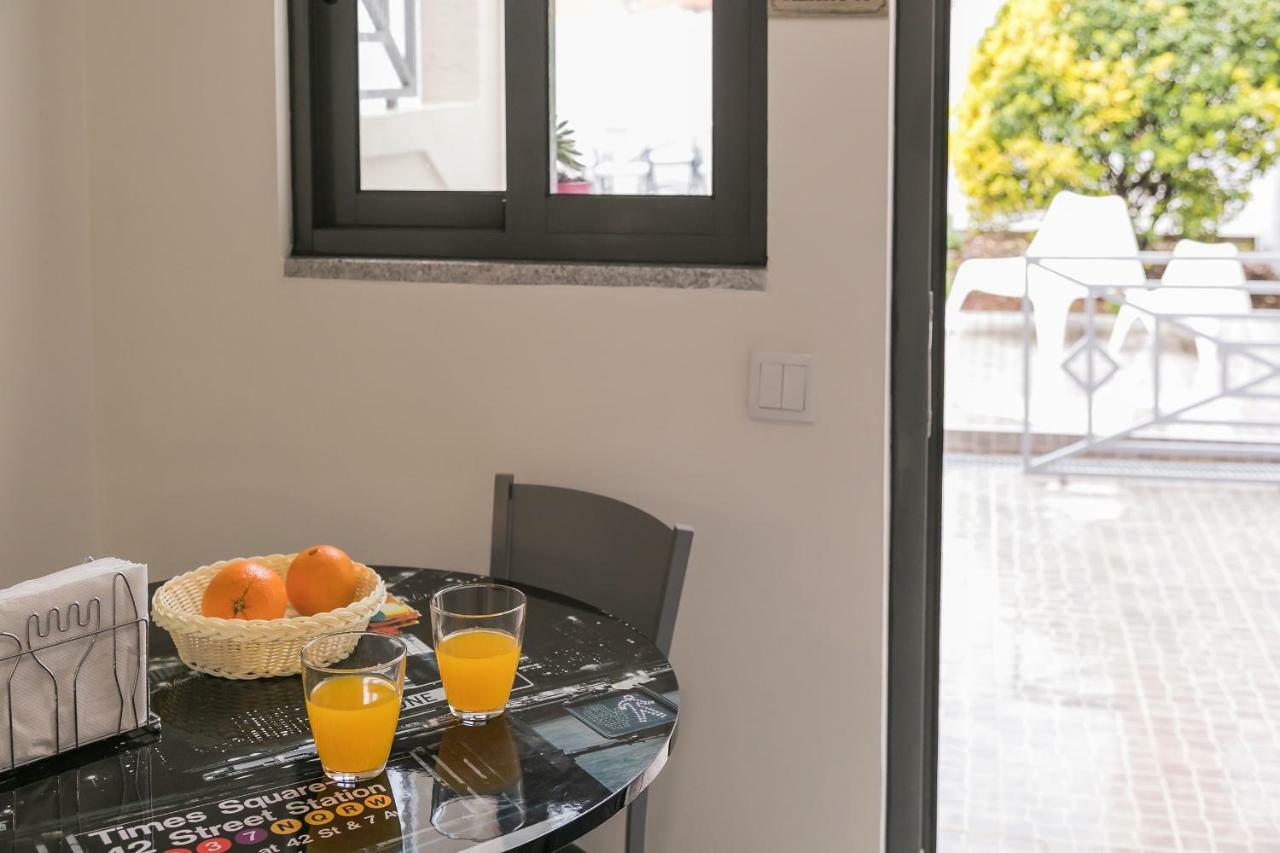 A Francos Love Lair 2 Porto Luaran gambar